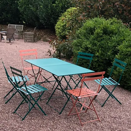 La Cour Aux Anes